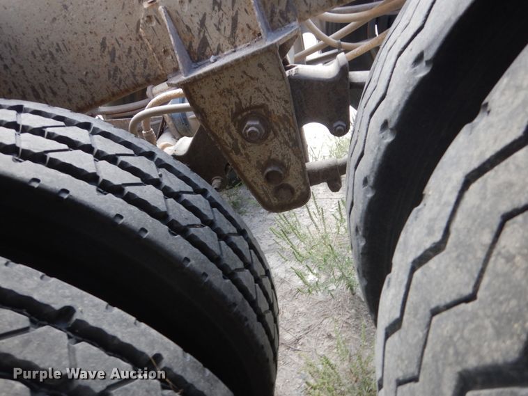 image for item HP9775 1994 Corn Belt S-422 bottom dump trailer