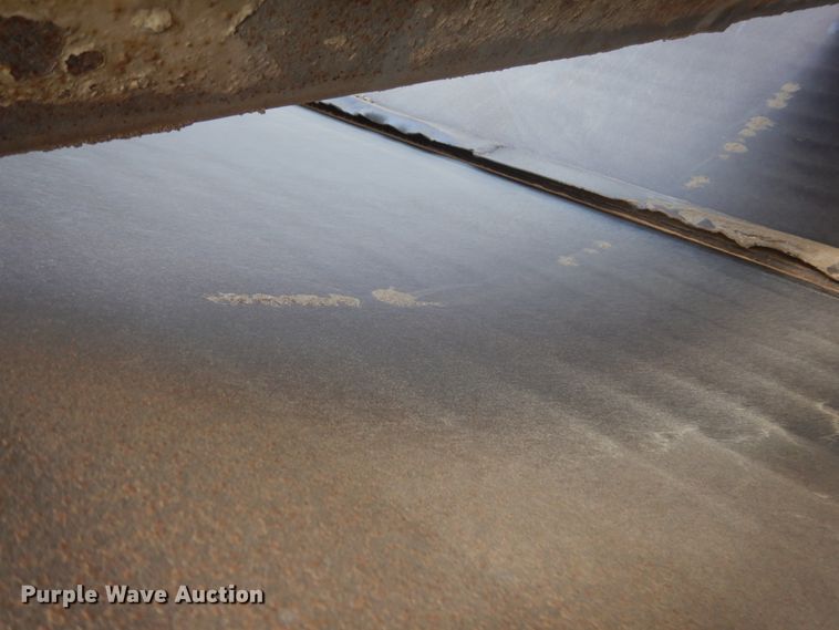 image for item HP9775 1994 Corn Belt S-422 bottom dump trailer