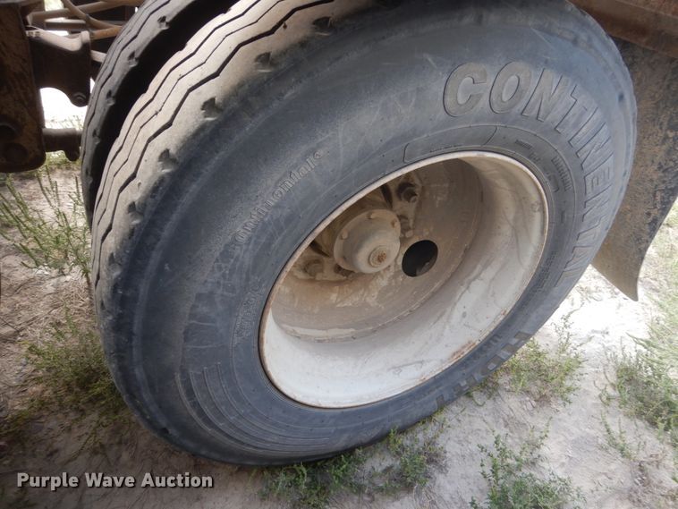 image for item HP9775 1994 Corn Belt S-422 bottom dump trailer