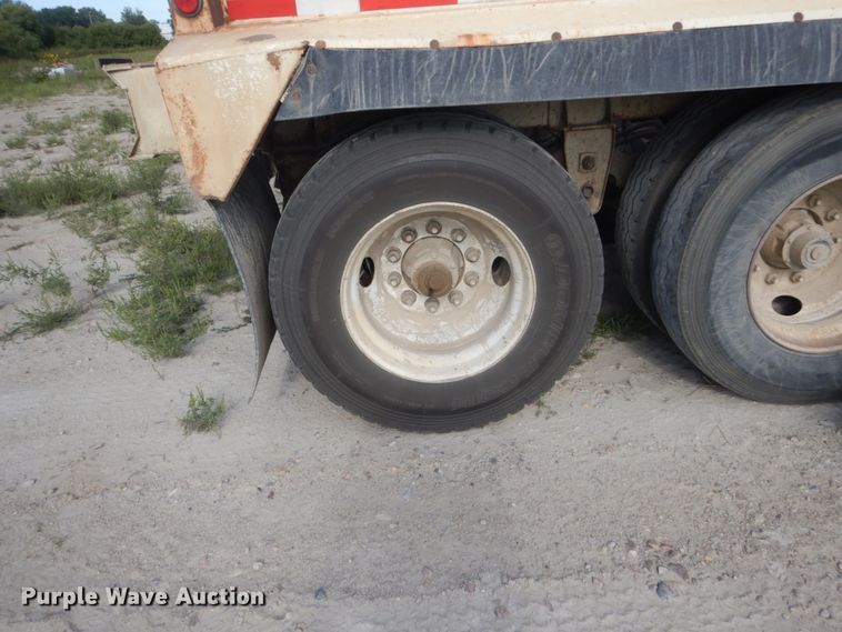 image for item HP9775 1994 Corn Belt S-422 bottom dump trailer