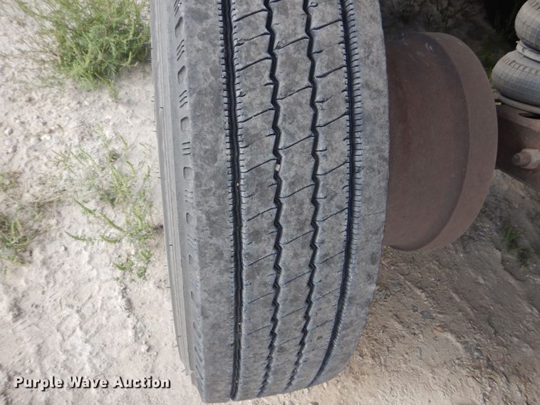 image for item HP9775 1994 Corn Belt S-422 bottom dump trailer