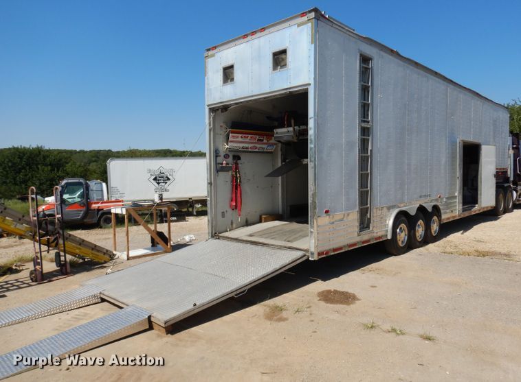 image for item HV9778 1999 Haulmark GF840EG5-102 enclosed cargo trailer