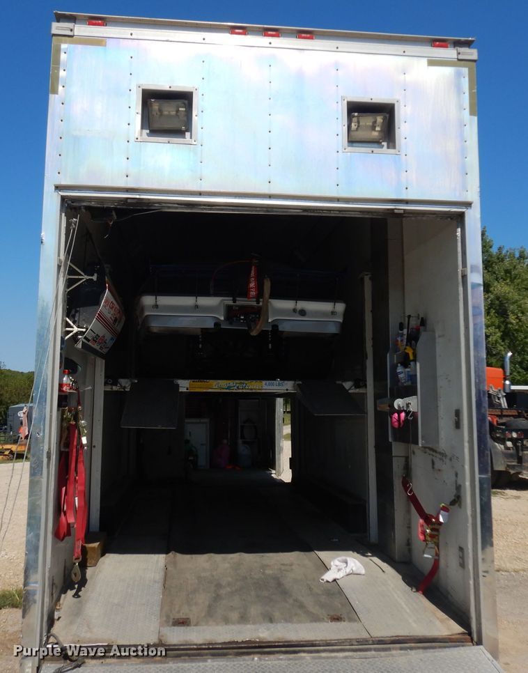 image for item HV9778 1999 Haulmark GF840EG5-102 enclosed cargo trailer