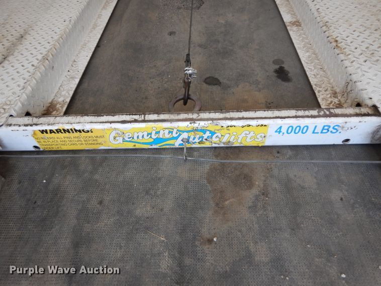 image for item HV9778 1999 Haulmark GF840EG5-102 enclosed cargo trailer