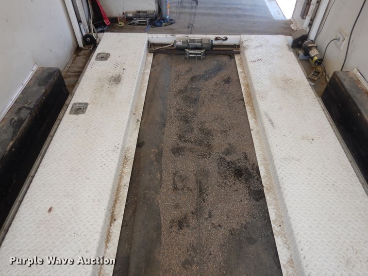 image for item HV9778 1999 Haulmark GF840EG5-102 enclosed cargo trailer