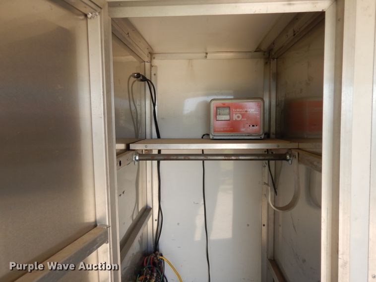 image for item HV9778 1999 Haulmark GF840EG5-102 enclosed cargo trailer