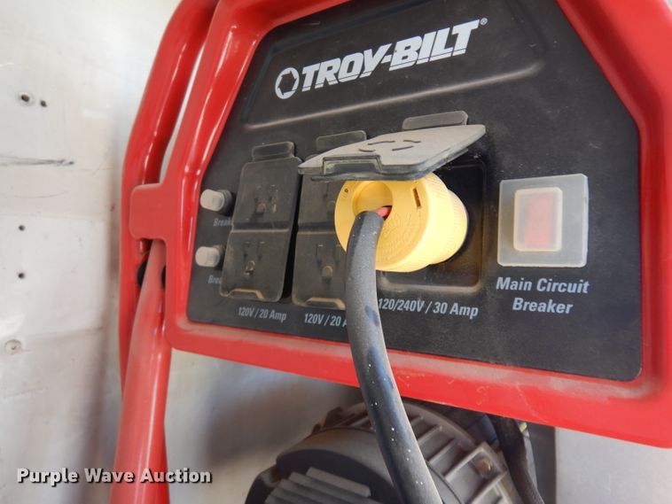 image for item HV9778 1999 Haulmark GF840EG5-102 enclosed cargo trailer