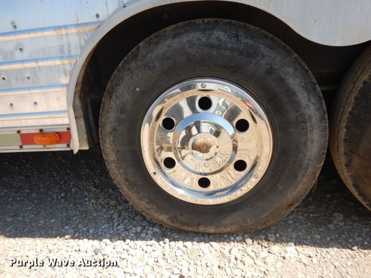 image for item HV9778 1999 Haulmark GF840EG5-102 enclosed cargo trailer