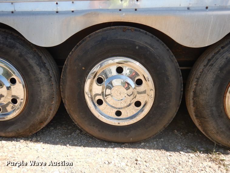 image for item HV9778 1999 Haulmark GF840EG5-102 enclosed cargo trailer