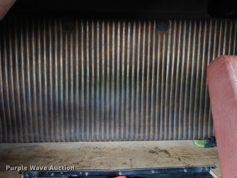 image for item HY9488 1986 Kenworth W900B  semi truck