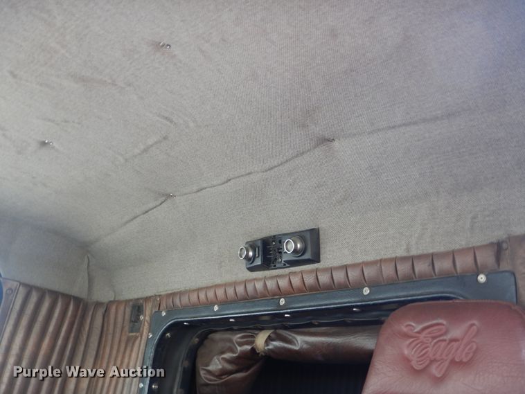 image for item HY9488 1986 Kenworth W900B  semi truck