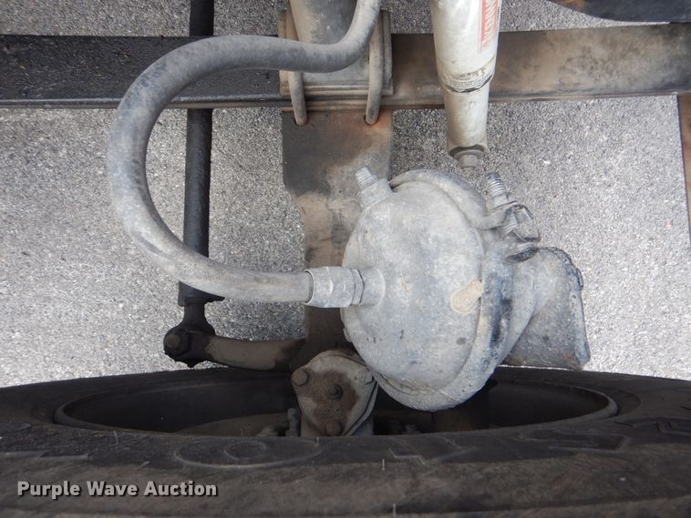 image for item HY9488 1986 Kenworth W900B  semi truck