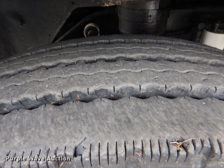 image for item HY9488 1986 Kenworth W900B  semi truck