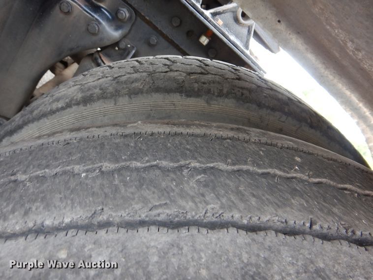 image for item HY9488 1986 Kenworth W900B  semi truck