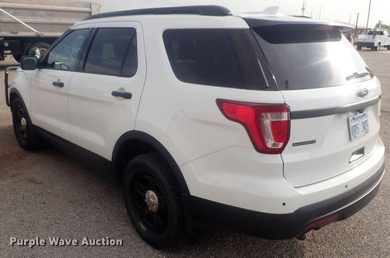 image for item DE0669 2017 Ford Explorer Police Interceptor  SUV
