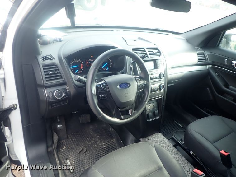 image for item DE0669 2017 Ford Explorer Police Interceptor  SUV