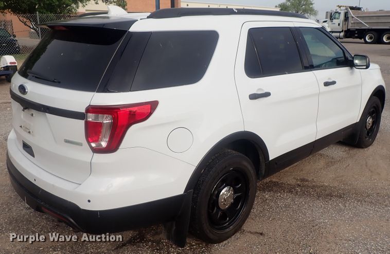 image for item DE0670 2016 Ford Explorer Police Interceptor  SUV