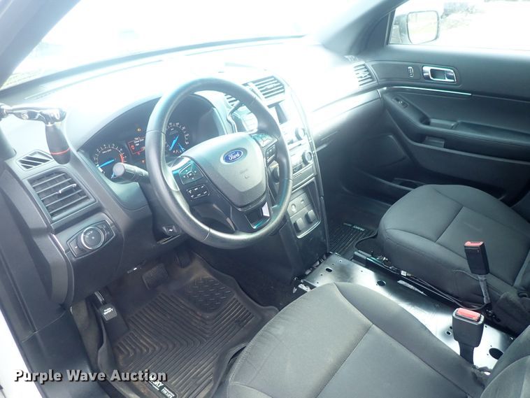 image for item DE0670 2016 Ford Explorer Police Interceptor  SUV
