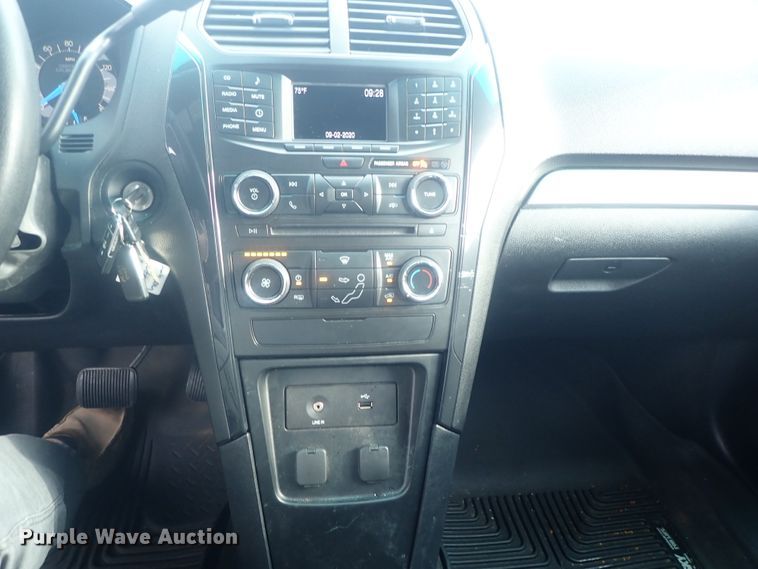 image for item DE0670 2016 Ford Explorer Police Interceptor  SUV