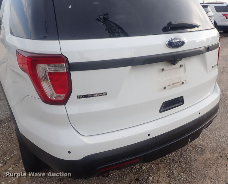 image for item DE0670 2016 Ford Explorer Police Interceptor  SUV