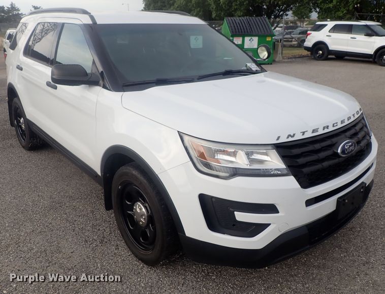 image for item DE0672 2017 Ford Explorer Police Interceptor  SUV