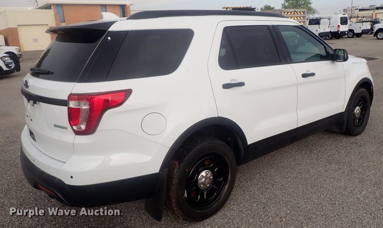 image for item DE0672 2017 Ford Explorer Police Interceptor  SUV