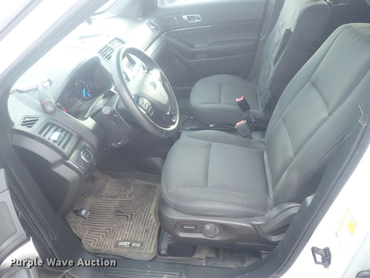 image for item DE0672 2017 Ford Explorer Police Interceptor  SUV