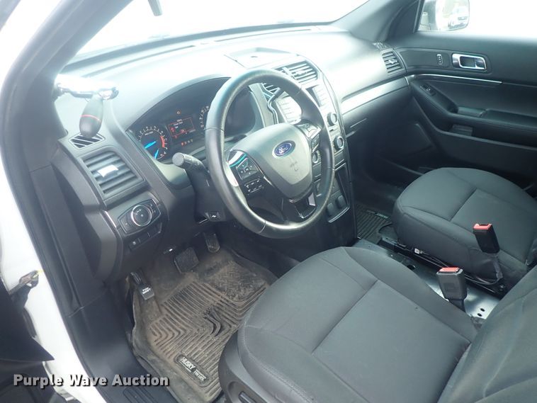 image for item DE0672 2017 Ford Explorer Police Interceptor  SUV