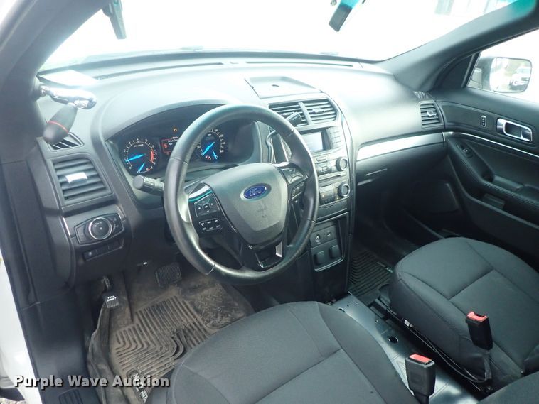 image for item DE0672 2017 Ford Explorer Police Interceptor  SUV