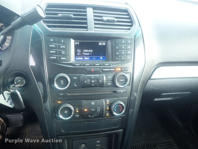 image for item DE0672 2017 Ford Explorer Police Interceptor  SUV