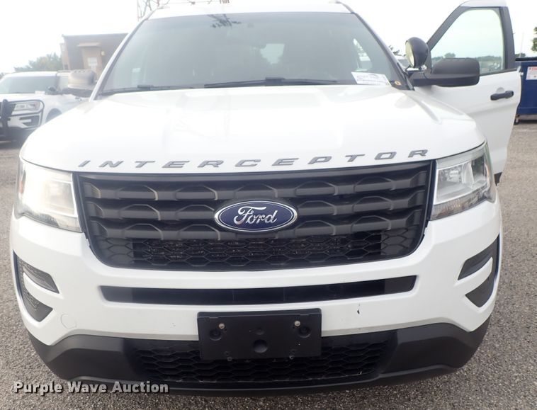 image for item DE0672 2017 Ford Explorer Police Interceptor  SUV