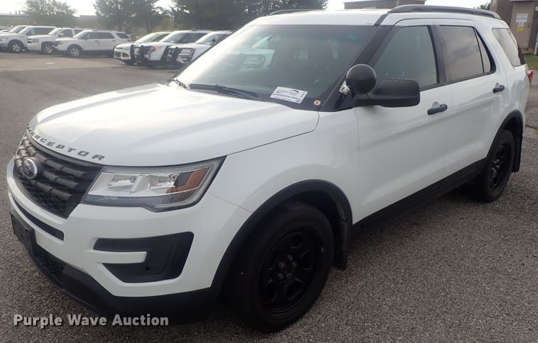 image for item DE0673 2017 Ford Explorer Police Interceptor  SUV