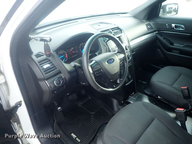 image for item DE0673 2017 Ford Explorer Police Interceptor  SUV