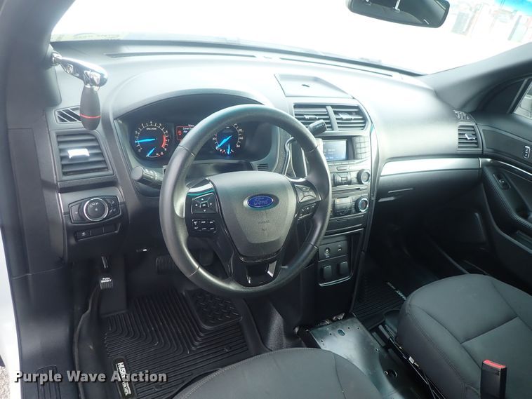 image for item DE0673 2017 Ford Explorer Police Interceptor  SUV