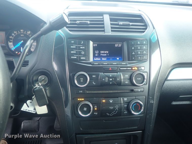 image for item DE0673 2017 Ford Explorer Police Interceptor  SUV