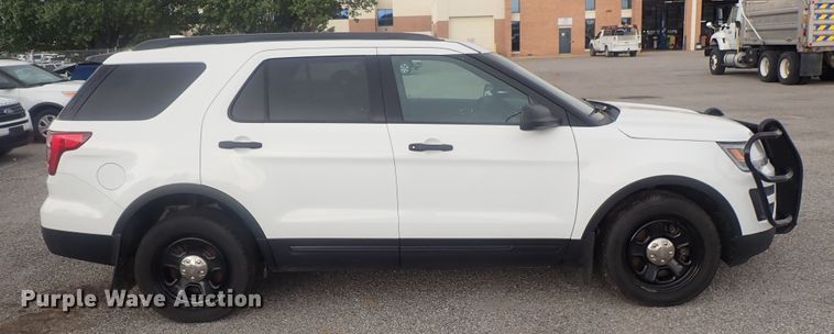 image for item DE0674 2017 Ford Explorer Police Interceptor  SUV