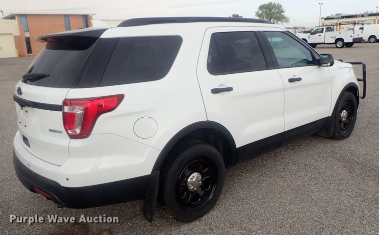 image for item DE0674 2017 Ford Explorer Police Interceptor  SUV