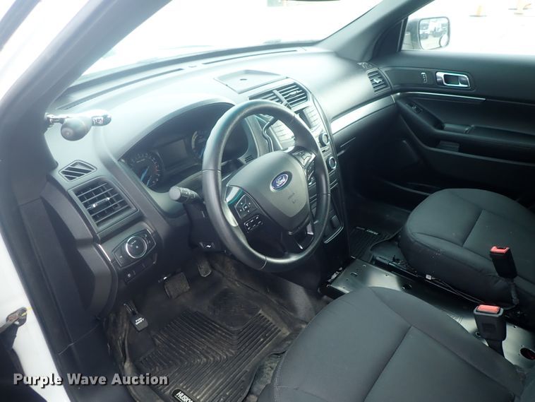 image for item DE0674 2017 Ford Explorer Police Interceptor  SUV