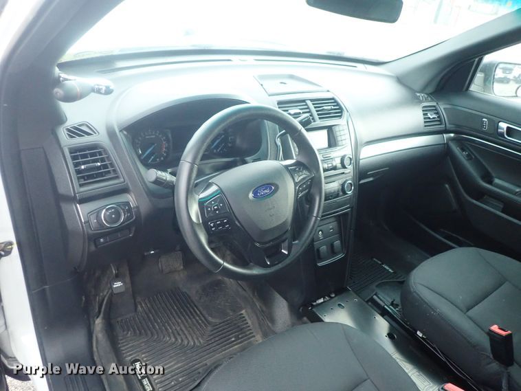 image for item DE0674 2017 Ford Explorer Police Interceptor  SUV
