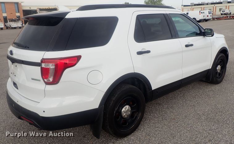 image for item DE0675 2016 Ford Explorer Police Interceptor  SUV