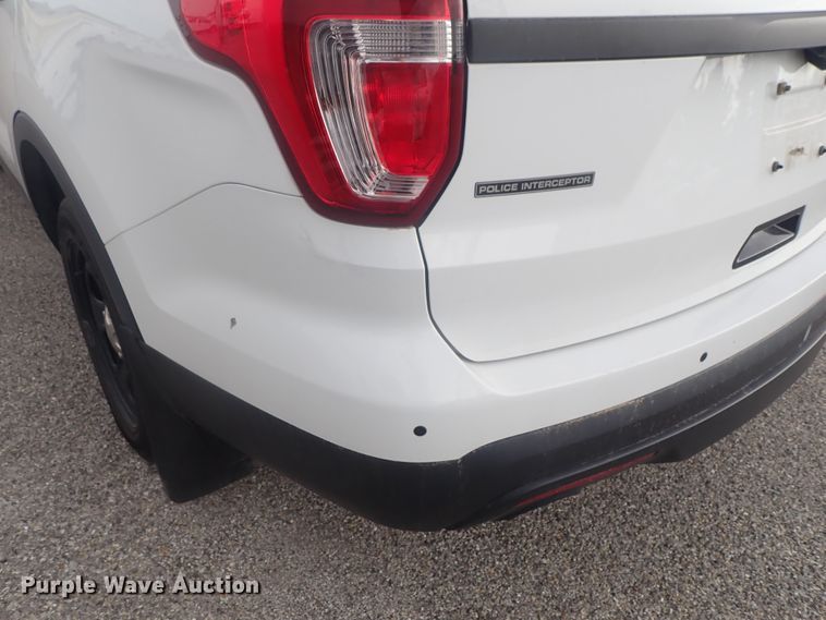 image for item DE0675 2016 Ford Explorer Police Interceptor  SUV