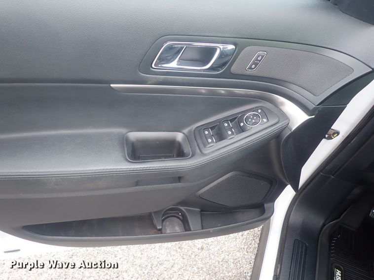 image for item DE0676 2017 Ford Explorer Police Interceptor  SUV