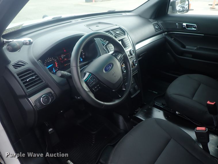 image for item DE0676 2017 Ford Explorer Police Interceptor  SUV