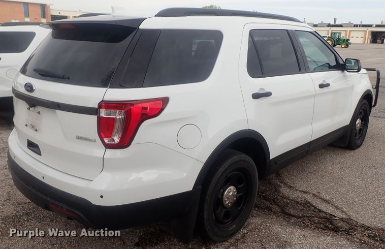 image for item DE0677 2017 Ford Explorer Police Interceptor  SUV