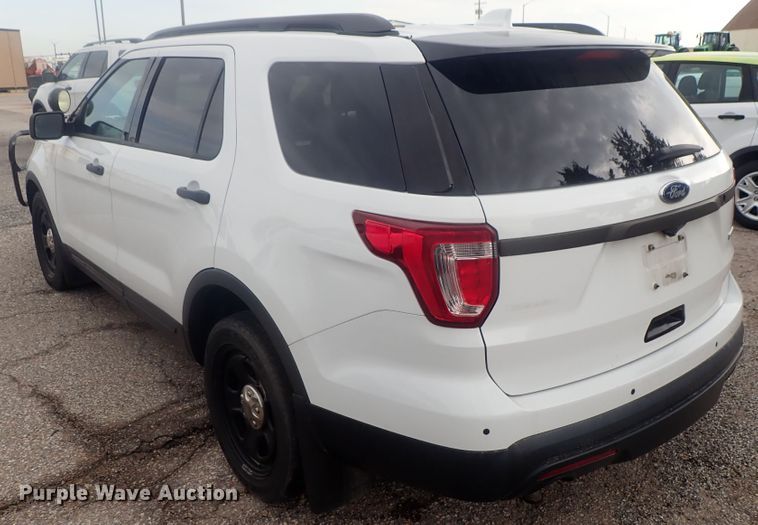 image for item DE0677 2017 Ford Explorer Police Interceptor  SUV