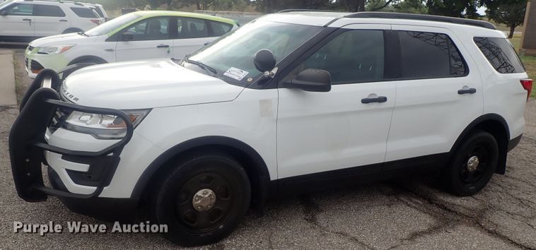 image for item DE0677 2017 Ford Explorer Police Interceptor  SUV