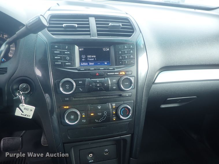 image for item DE0677 2017 Ford Explorer Police Interceptor  SUV