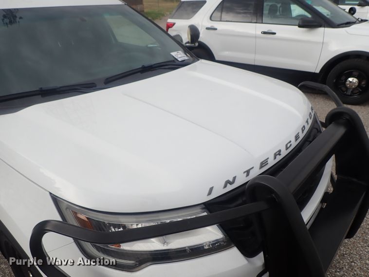 image for item DE0677 2017 Ford Explorer Police Interceptor  SUV