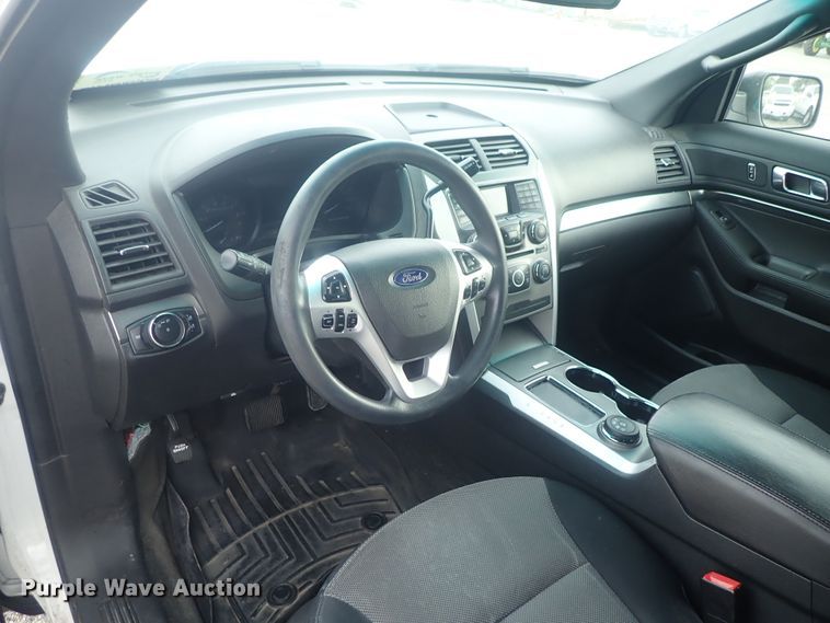 image for item DE0680 2015 Ford Explorer Police Interceptor  SUV