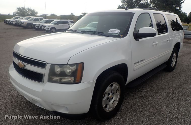 image for item DE0681 2011 Chevrolet Suburban 1500  SUV